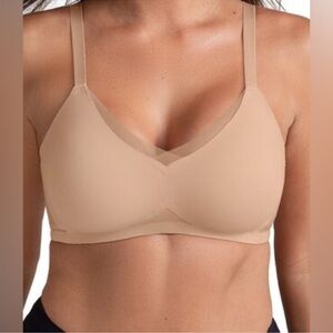 Honeylove Crossover Bra Full Coverage Wireless Size 42DD (E) / DDD (F) Sand Nude